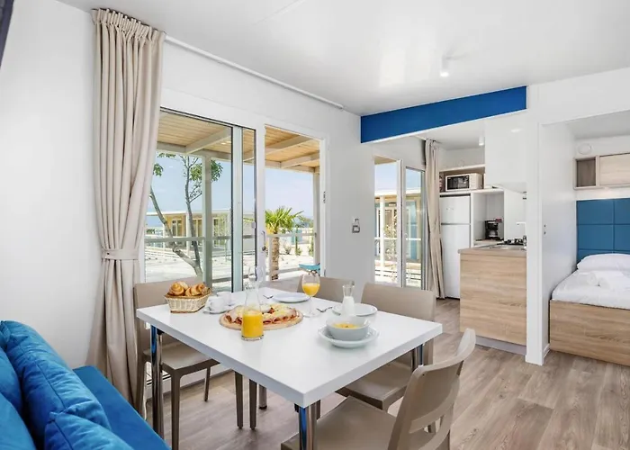 Mobile In By Pusca Bay